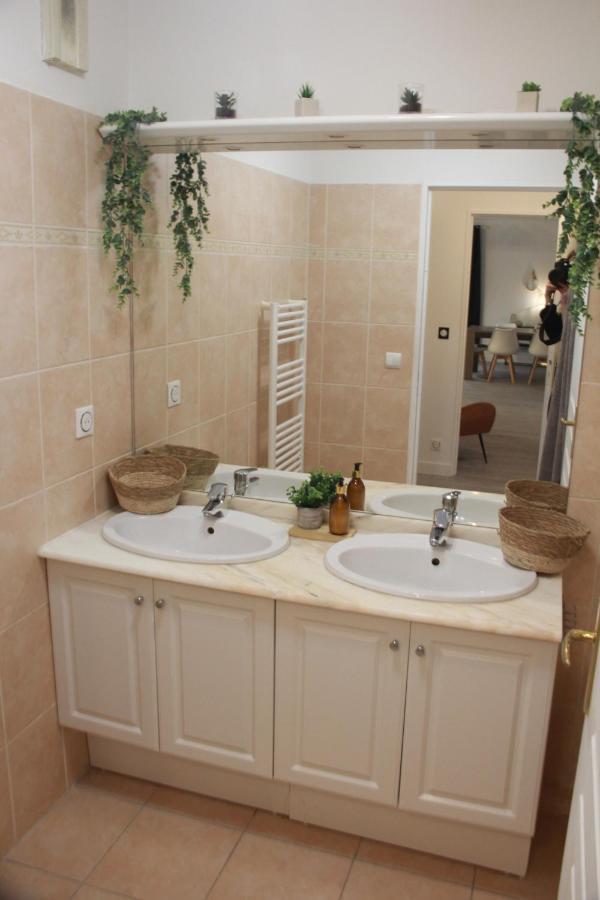 La Villa Ondine - Spacieux Appartement Sur Les Collines Nicoises - Piscine - 2 Parkings - Clim - Wifi นีซ ภายนอก รูปภาพ
