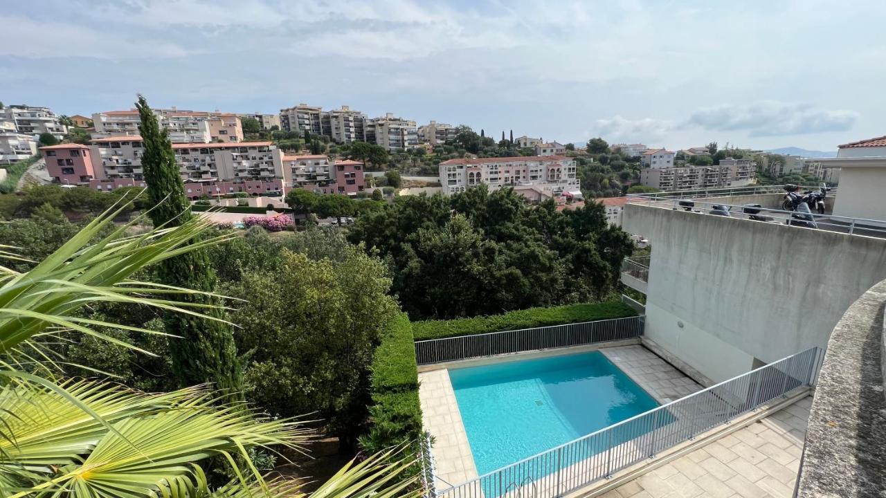 La Villa Ondine - Spacieux Appartement Sur Les Collines Nicoises - Piscine - 2 Parkings - Clim - Wifi นีซ ภายนอก รูปภาพ